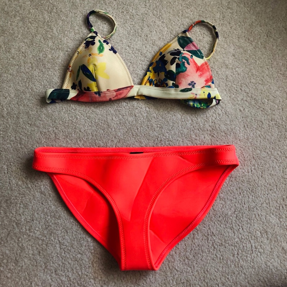 Triangl Swimsuit Set